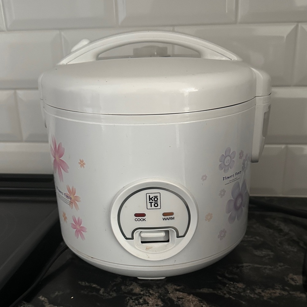 Koto White Floral Rice Cooker
